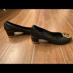 9.5 Tory Burch heel